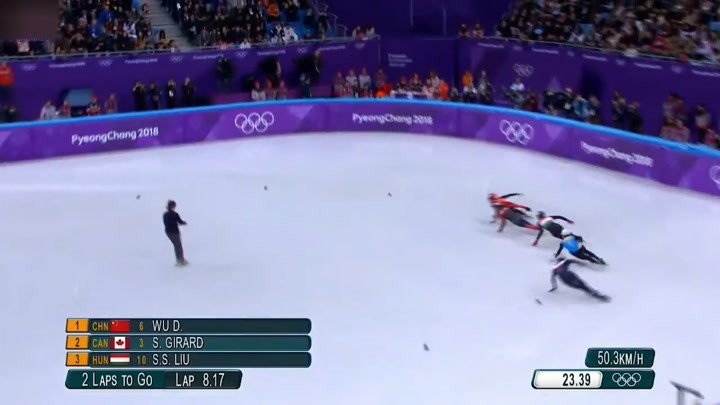 冬奥会裁判吹哨不及时，武大靖白滑好几圈，竟是对手把冰刀干碎了