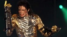 迈克杰克逊这首《Bliile Jean》，一曲成名！让他达到了人生巅峰