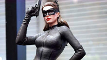 安妮海瑟薇版的猫女，DC史上最性感火辣的超级女英雄