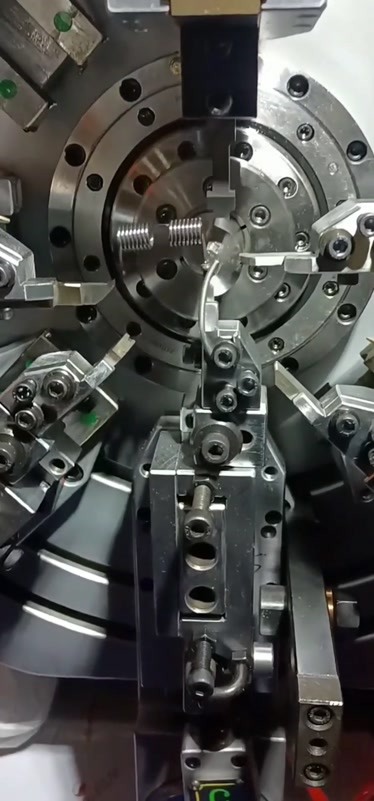 电脑弹簧机生产双扭簧视频展示,八爪机生产扭力弹簧视频