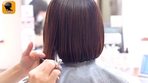 日式减龄波波头修剪技术,简单的方法,剪一款可爱显年轻的短发