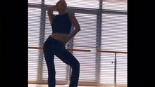 孙莉晒最新舞蹈视频你喜欢她的舞蹈吗
